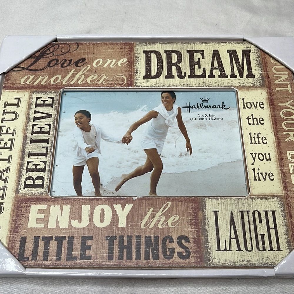 Hallmark Wood Love Frame.   - Picture 2 of 6